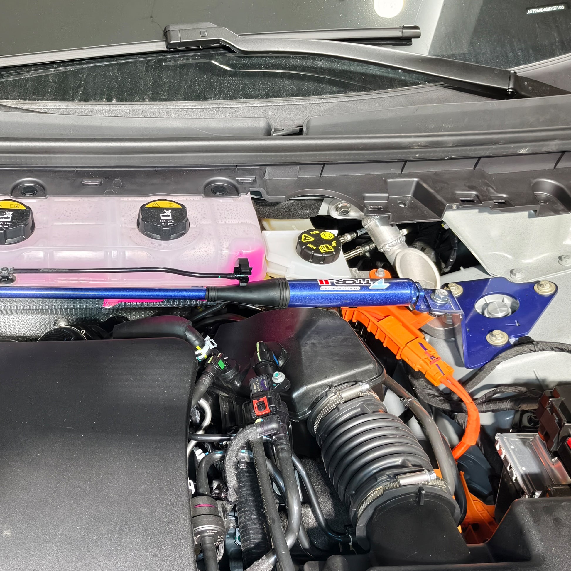YICER Shock Absorbers Damping Strut Trio Kits For ZEEKR 9X